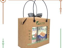 Set quà tặng đặc sản Đà Nẵng 2 món làm quà tặng QH1 gồm mực xé sợi hấp nước dừa và cá thiều que tẩm Đà Nẵng