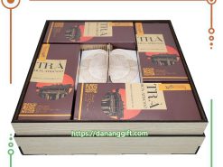 Set quà tặng trà Hoa Atiso đỏ kết hợp hộp gỗ cao cấp Haco - DaNangGift